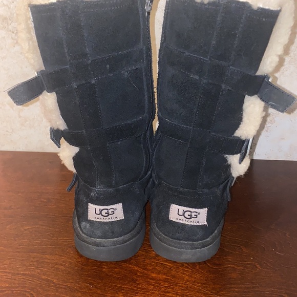 Women’s UGG MADDI II boots - Picture 3 of 4